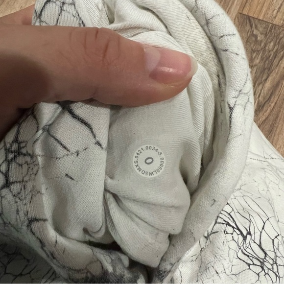 Lululemon Warm Down Jogger *7/8 Length
Thread Dye White Black - Picture 9 of 10